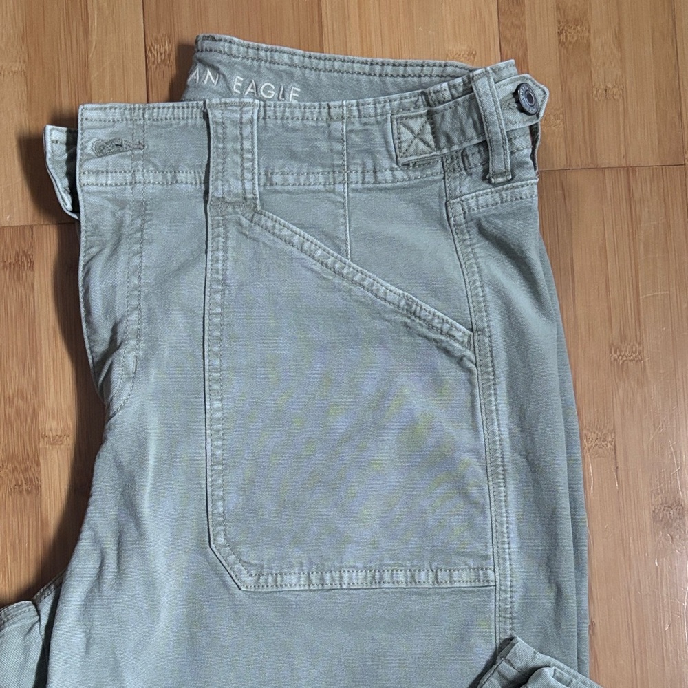 American Eagle Outfitters Stovepipe Pants in Gray/Green